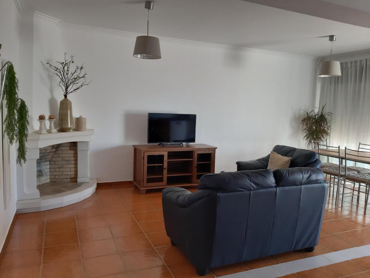 Appartamento Casa O'Lado Golegã Esterno foto
